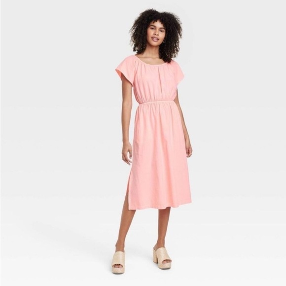Universal Thread Woman's Short Sleeve Cut-out Back Midi Dress -
Pink - Picture 3 of 8